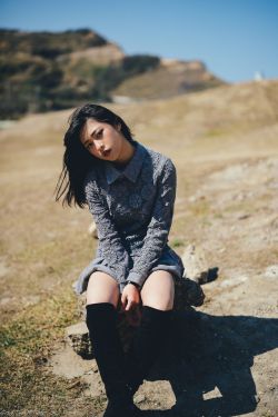 美女洗澡把胸和屁股扒开给别人看